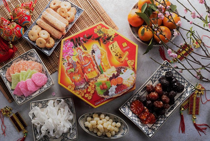 Mứt Tết Hà Nội nổi tiếng với vị chua chua, ngọt ngọt, quyện hương thơm tự nhiên của quả, mang phong cách ẩm thực đầy tinh tế của người Hà thành
